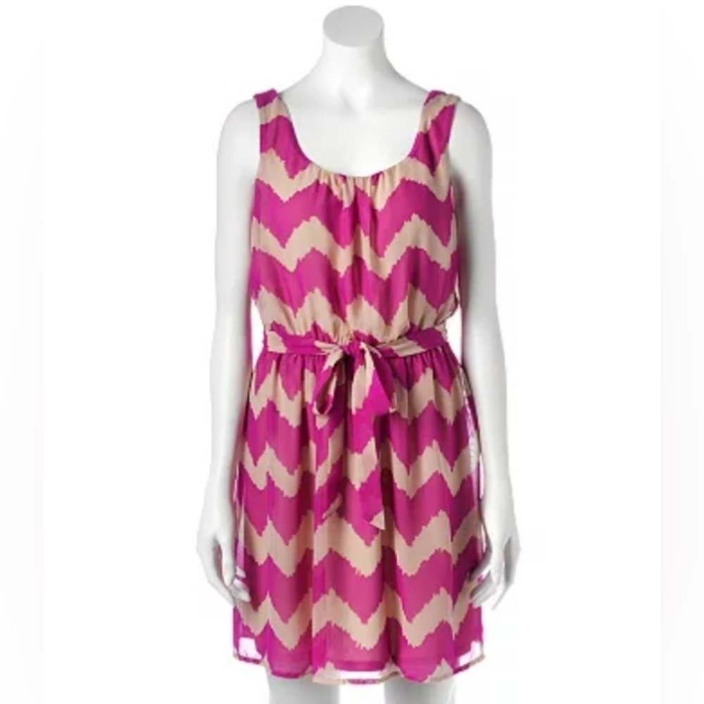 Lily Rose Mini Dress Sz Med Plum & Taupe CHEVRON STRIPED Flowy Belted Sleeveless